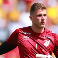 Negociações em andamento! Bento confirma proposta de gigante da Serie A; goleiro pode estar deixando o Athletico Paranaense