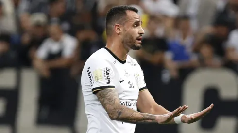 (Photo by Ricardo Moreira/Getty Images)