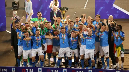 NAPLES, ITALY – JUNE 04: Giovanni Di Lorenzo of SSC Napoli lifts the Serie A trophy following the Serie A match between SSC Napoli and UC Sampdoria at Stadio Diego Armando Maradona on June 04, 2023 in Naples, Italy. (Photo by Francesco Pecoraro/Getty Images)
