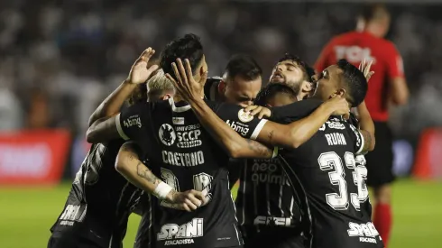 (Photo by Ricardo Moreira/Getty Images)