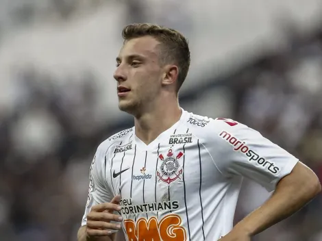 Ex-Corinthians, Carlos Augusto é o novo reforço de gigante da Série A