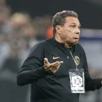 Torcida do Corinthians pede saída de Luxemburgo e elege o substituto ideal: \'Chega da filosofia de jogo de covarde\'