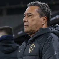 Vanderlei Luxemburgo surpreende e \'afasta\' jogador do Corinthians