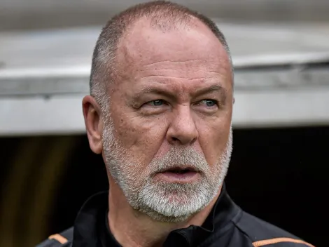 No mercado! Mano Menezes é o favorito para assumir gigante do Futebol Brasileiro