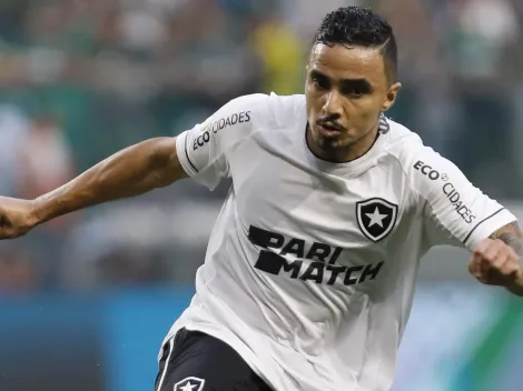 Rafael, do Botafogo, crava qual é o melhor sintético do Futebol brasileiro: “Uma diferença grande”