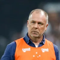 Salário de Mano Menezes no Corinthians é revelado e torcida se revolta: \'Que absurdo\'
