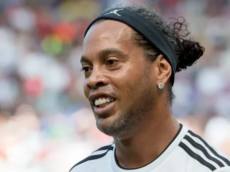 Ronaldinho surpreende e assume ser torcedor de gigante do futebol brasileiro