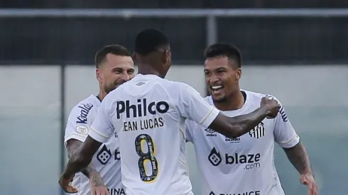 (Photo by Ricardo Moreira/Getty Images)