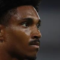 Voltando: Vitinho prepara saída do Al-Ettifaq e destino pode ser o futebol brasileiro