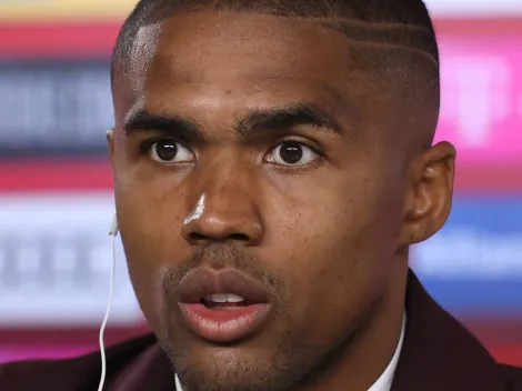 Saiu hoje (26/10): Douglas Costa é oferecido a gigante da Serie A