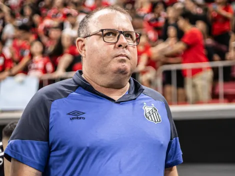 Técnico conta bastidores do vestiário do Santos e expõe recado
