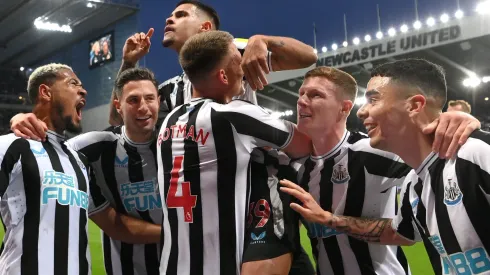 Newcastle pretende investir na contratação de grande estrela para seu meio campo - (Photo by Stu Forster/Getty Images)