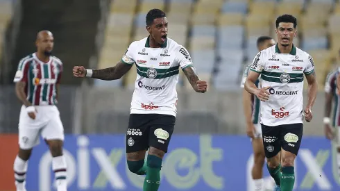 Alef Manga tem contrato com o Coritiba até dezembro de 2024 (Photo by Wagner Meier/Getty Images)