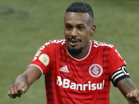 Técnico de gigante brasileiro pede ao clube a contratação de Edenílson