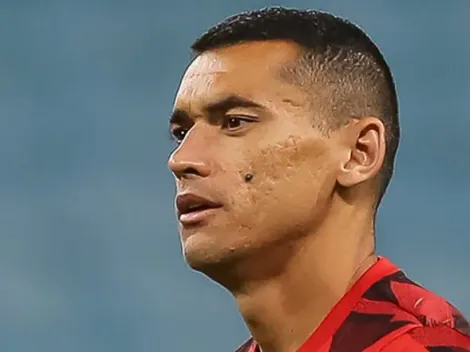 Santos, do Flamengo, está na mira de 3 clubes brasileiros