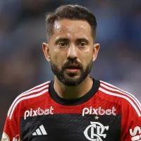 Grande rival do Flamengo \'confirma\' interesse no meia Éverton Ribeiro