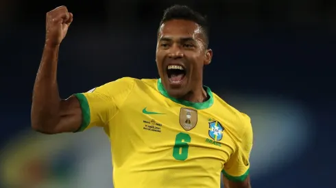 Chegada de Alex Sandro ao Flamengo depende de uma única condição. (Photo by Buda Mendes/Getty Images)