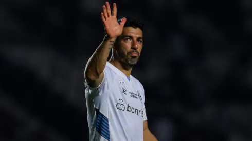 Destino de Suárez pode sofrer grande reviravolta para 2024. (Photo by Lucas Figueiredo/Getty Images)