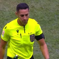 Áudio do VAR \'escancara\' influência na decisão de Rodrigo em Grêmio x Corinthians