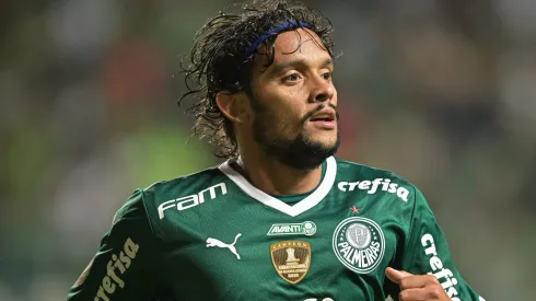 Clube carioca prepara proposta para fechar com o meia Gustavo Scarpa (Photo by Pedro Vilela/Getty Images)