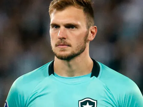 Comentarista aponta 'culpados' após queda de rendimento de Perri no Botafogo