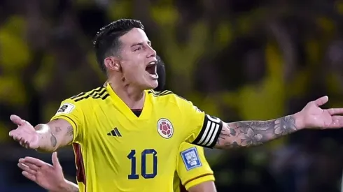 James Rodríguez comemora gol da Colômbia. Foto: Gabriel Aponte/Getty Images