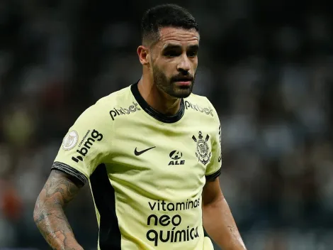 Corinthians pode fazer limpa no elenco com saída de até nove jogadores