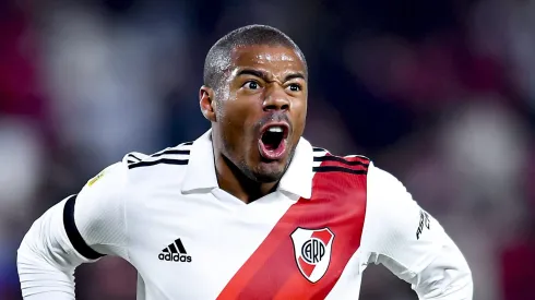 De La Cruz chega em acordo com novo clube. (Photo by Marcelo Endelli/Getty Images)