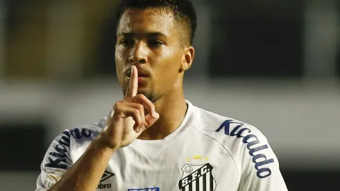 Marcos Leonardo é alvo de candidato a presidência de time brasileiro. (Photo by Ricardo Moreira/Getty Images)