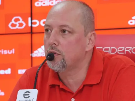 Proposta de 1,5 milhões de euros: Barcellos revela proposta envolvendo atacante que atua em campeão brasileiro