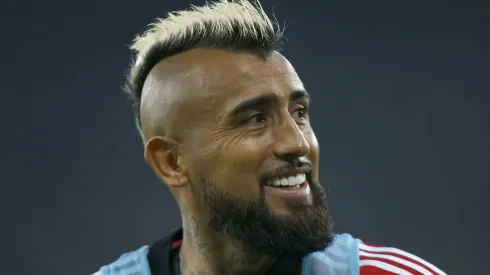 Vidal é procurado por campeão da Libertadores e dá sinal positivo (Photo by Wagner Meier/Getty Images)