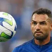 Gilberto e Vitor Leque repercutem no Cruzeiro com folga infinita bem aproveitada