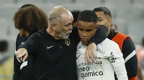 Mano foi pego de surpresa: Corinthians tem conversas em andamento e pode perder grande nome do elenco para 2024 (Photo by Ricardo Moreira/Getty Images)