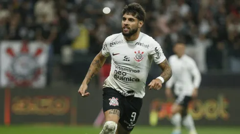Parceiro de Yuri é detonado. (Photo by Ricardo Moreira/Getty Images)