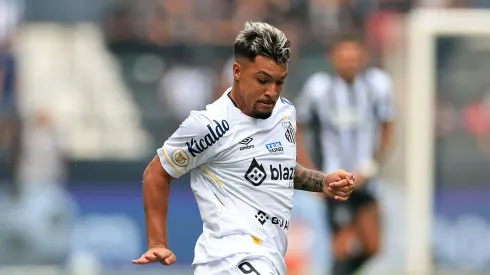 Desbancou a concorrência: Real Madrid surpreende o Santos e define valor astronômico para fechar com Marcos Leonardo (Photo by Buda Mendes/Getty Images)