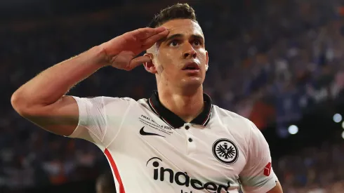 SAF do Brasileirão pode atravessar o Palmeiras e contratar Rafael Borré (Photo by Maja Hitij/Getty Images)