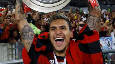 Pedro tem proposta para deixar o Flamengo. (Photo by Wagner Meier/Getty Images)