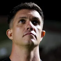 \'Agrada a diretoria\'; Barbieri, ex-Vasco, surge como opção em Rubro-Negro e notícia repercute na web