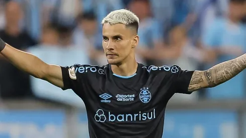 Ferreirinha se anima com proposta para atuar em campeão mundial. (Photo by Pedro H. Tesch/Getty Images)