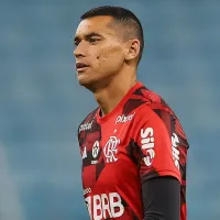 Contratação do goleiro Santos se torna prioridade em campeão brasileiro