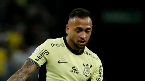 Empresário confirmou: Maycon pega todos de surpresa e pode firmar novo acordo nos próximos dias (Photo by Ricardo Moreira/Getty Images)