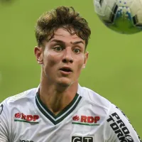 Campeão da Libertadores quer dar chapéu no Fla por Natanael, do Coritiba