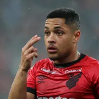 Corinthians e Fluminense estão interessados em contratar parceiro de Vitor Roque no Athletico-PR