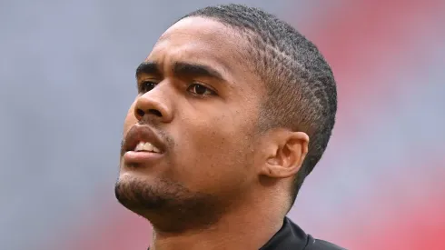 Douglas Costa é oferecido e pode pintar como reforço de clube carioca (Photo by Lukas Barth-Tuttas - Pool/Getty Images)