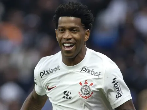 Após deixar o Corinthians, Gil pode ser anunciado por gigante brasileiro