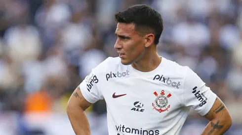 Rojas pode deixar o Corinthians. (Photo by Ricardo Moreira/Getty Images)
