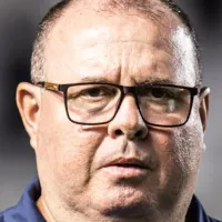 Substituto de Marcelo Fernandes: Torcida do Santos se divide com possível chegada de treinador: \'Busco no aeroporto\', \'Ele não\'