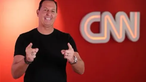 Benjamin Back apresenta o "Domingol" na CNN (Foto: Reprodução)
