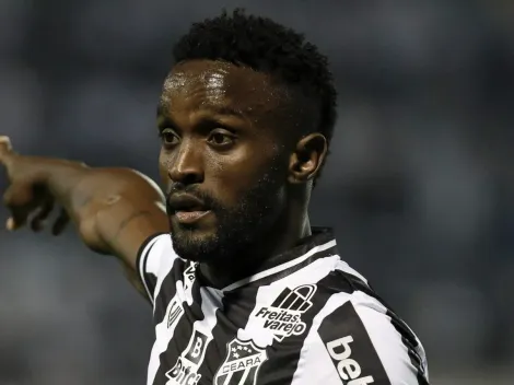 Clube avança e se prepara para fechar com Stiven Mendoza, do Santos