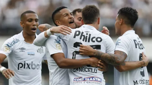 (Photo by Ricardo Moreira/Getty Images)